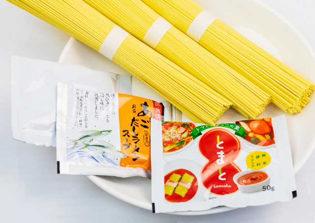 【わかたけ】ゆず・あご・とまとラーメン詰合せ１２食入 2