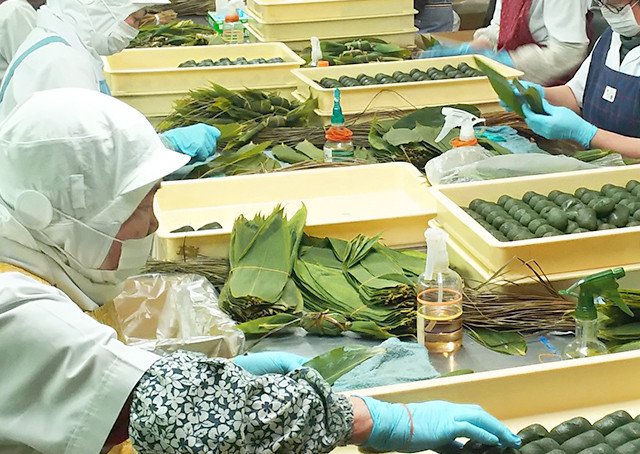 濃厚なよもぎ香る!笹団子粒餡8個冷凍 3