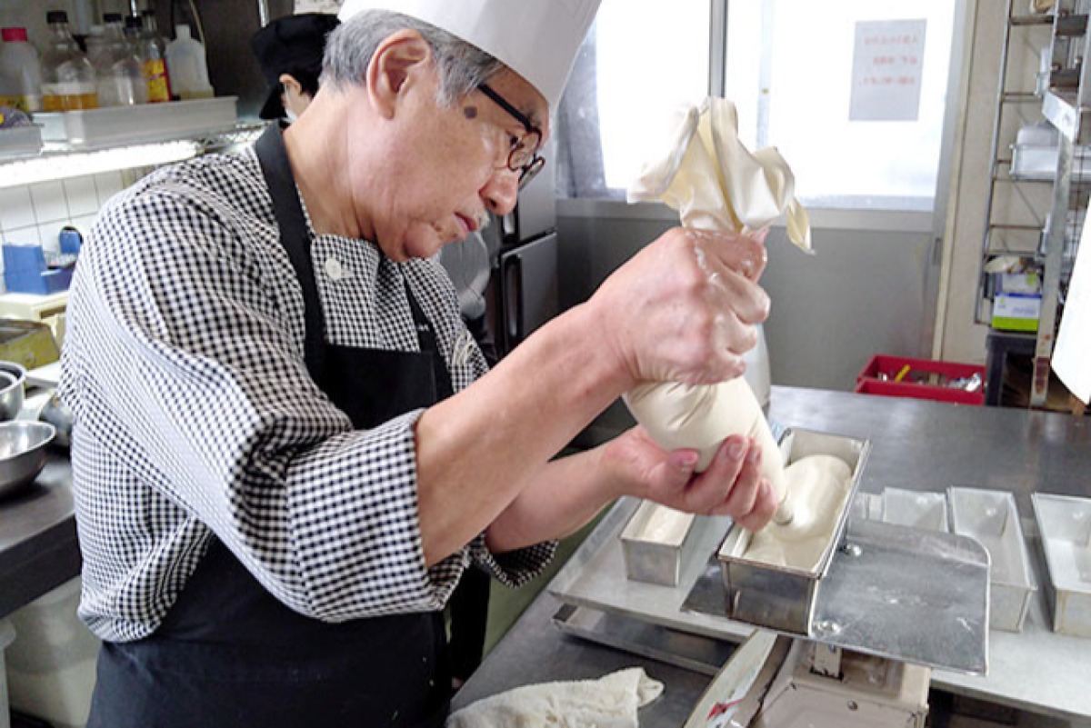 日本酒ケーキ 白肌凜子 3