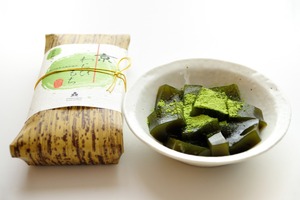 京わらびもち(宇治抹茶きな粉で味わう抹茶わらび)