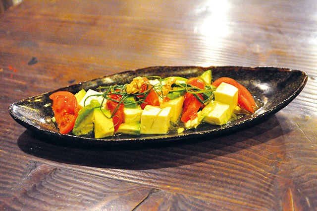 泰心金色飴釉 舟形皿 2