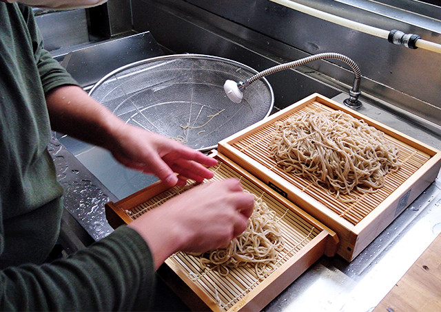 【やまぶき】創業250年の蕎麦屋がつくる生蕎麦パスタ 3