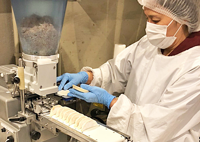萩むつみ豚餃子と「福原」特製ブレンド味噌 3