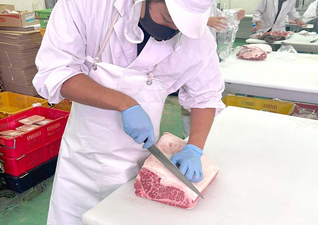 神奈川県産やまゆり牛バラカルビ焼肉用 3
