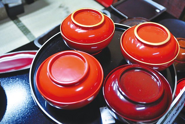 色亀甲夫婦箸 木箱入り 3